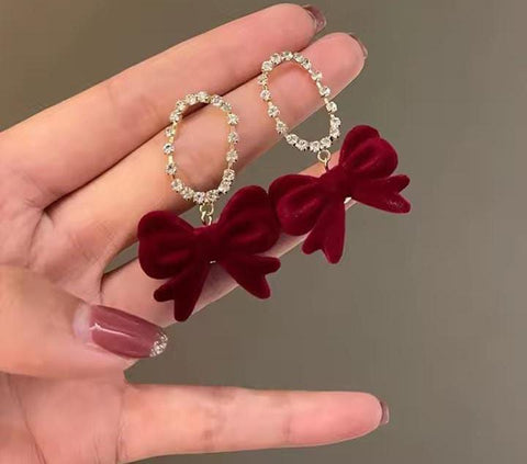 Good Quality Beautiful Earrings New Bow Style