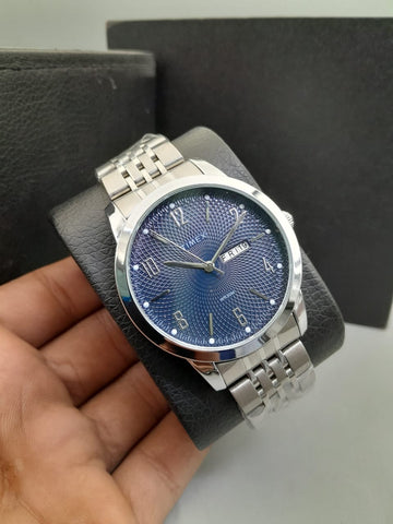 UNIQUE ROMAN FIGURE DAY DATE FACE WATCH