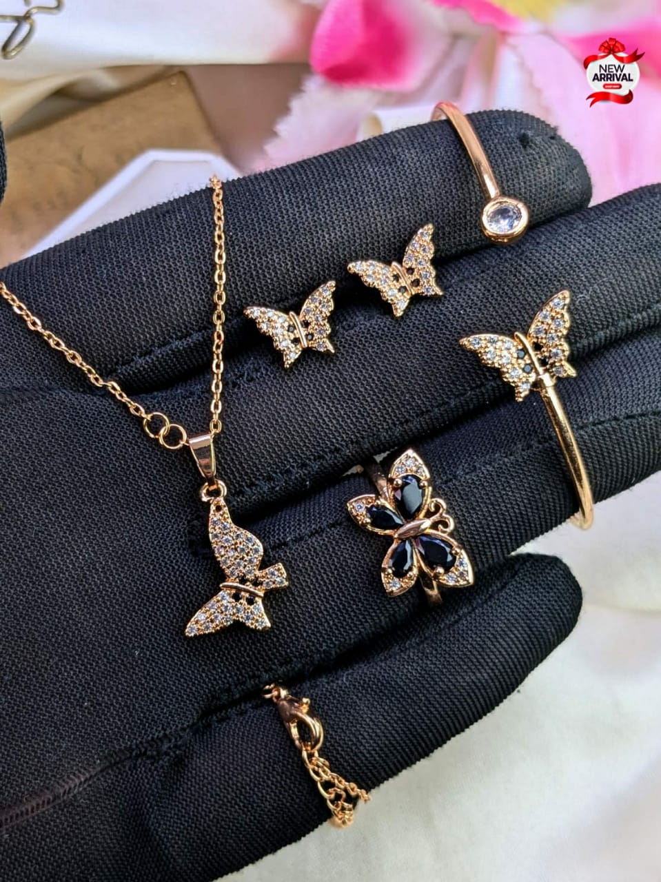 Fancy  Butterfly style zircon 4 pcs Gold plated  Set
