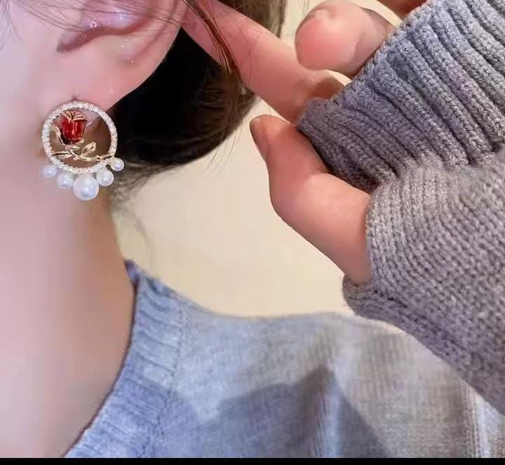 Good Quality Beautiful Earrings Elegant Shape