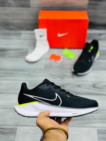 Nike Journey Run Shoes