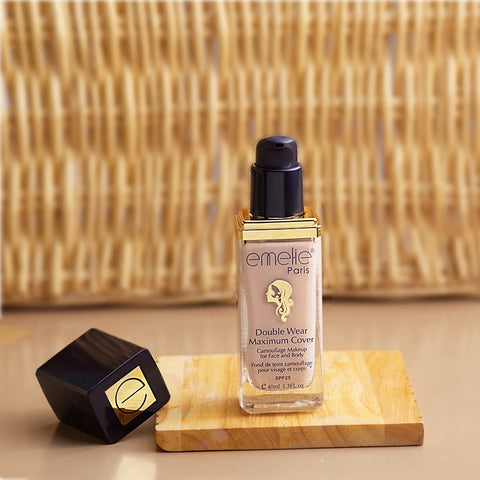Emelie Matte Foundation SPF20+++