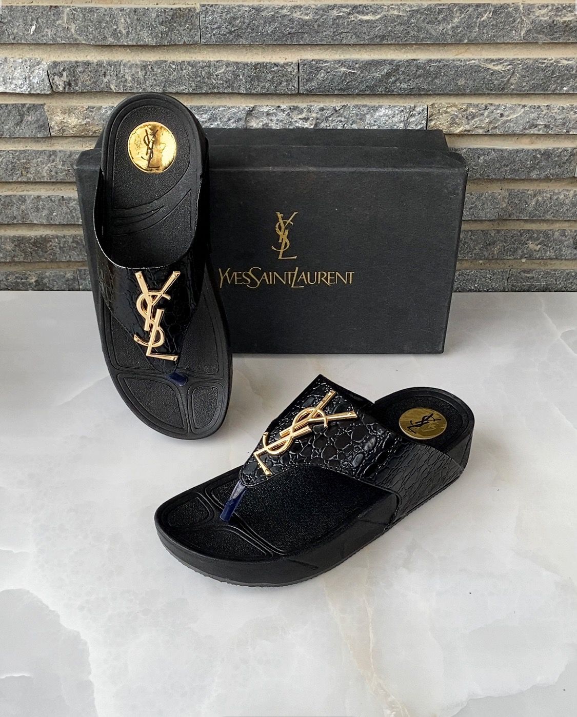 Yves Saint Lauren Flip Flop