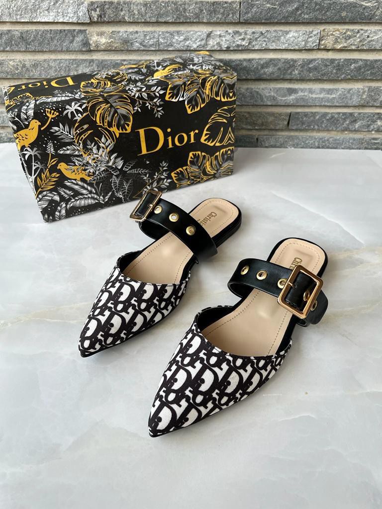 Christian Dior pumps