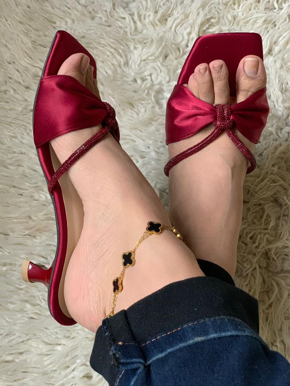 Vinny Jordan Bow II Heels