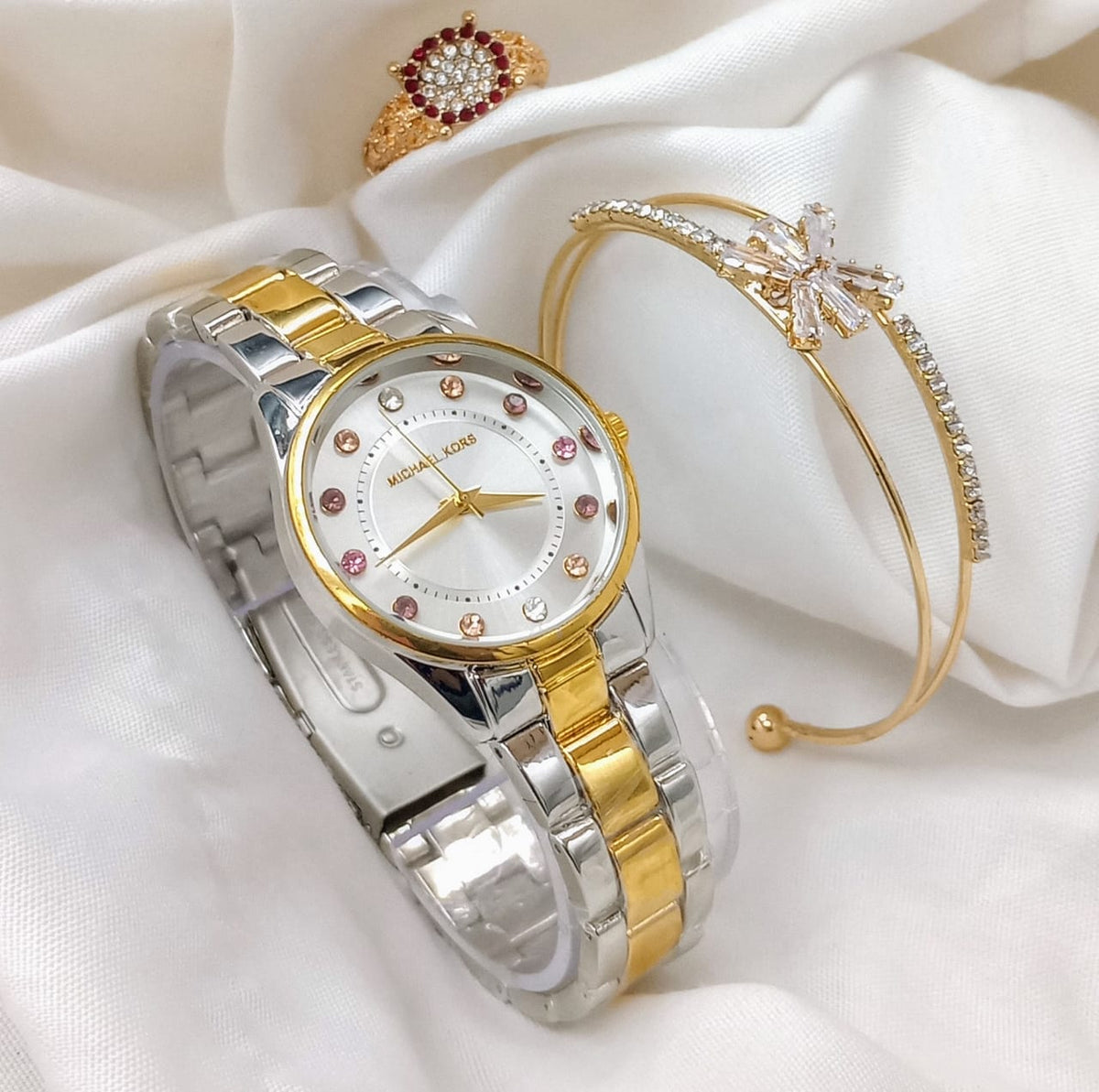 Michael Kors Watch With Gift Set