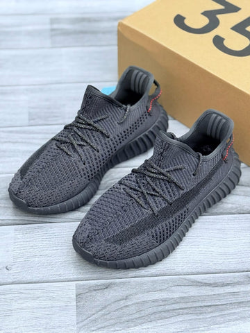 Yeezy Boost 350 Sneaker