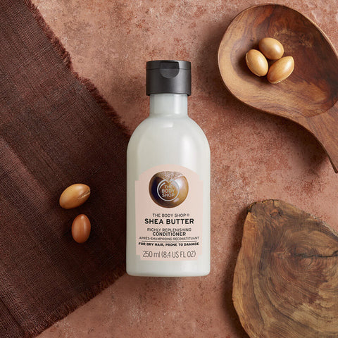 The Body Shop- Shea Butter Richly Replenishing Shampoo, 250 ML