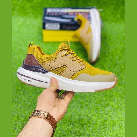 Skechers Hyper Brust