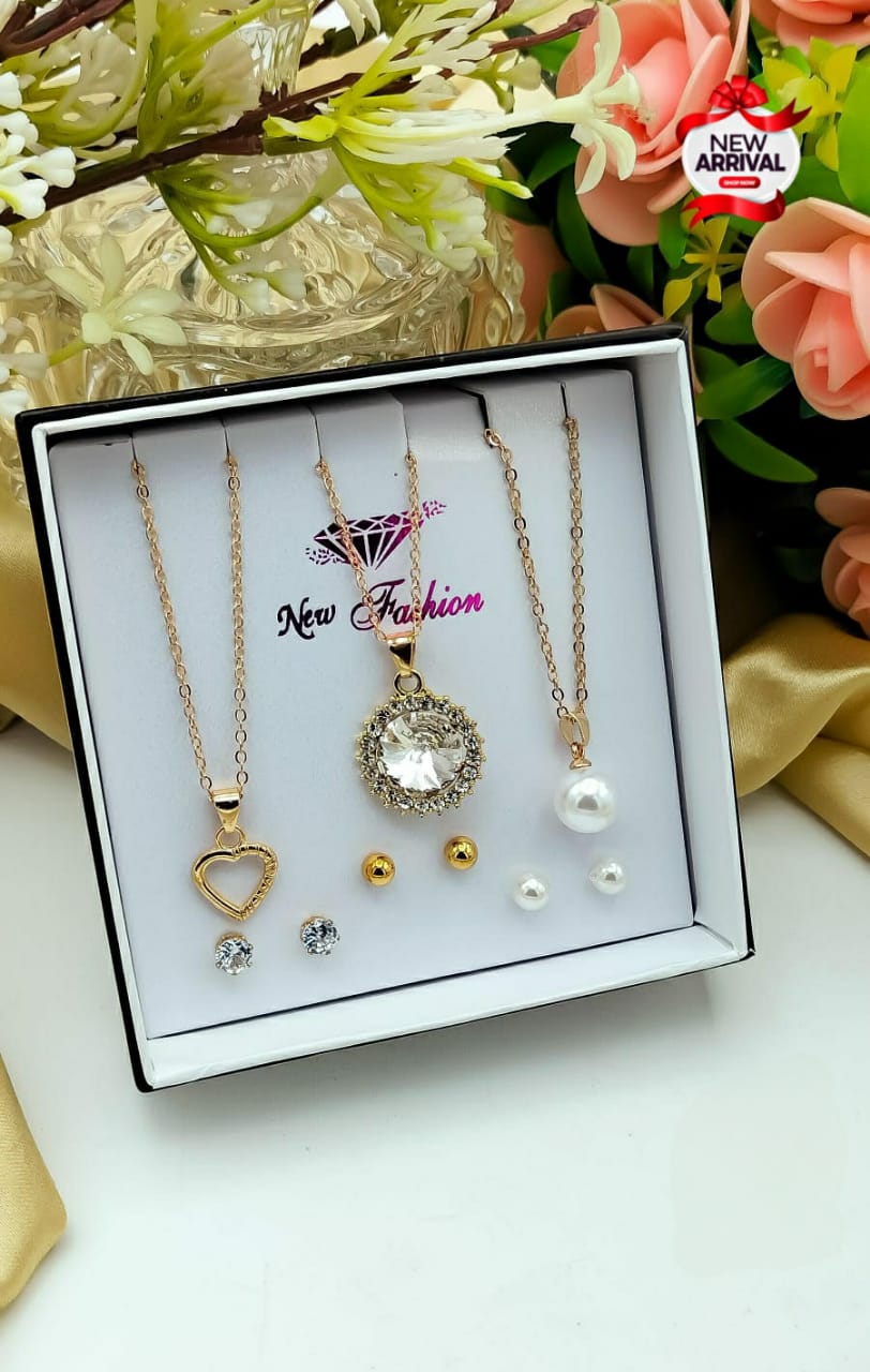 Beautiful Fancy Golden 3 Locket & 3 pair of studs Set