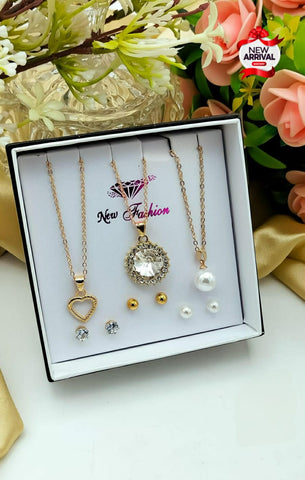 Beautiful Fancy Golden 3 Locket & 3 pair of studs Set