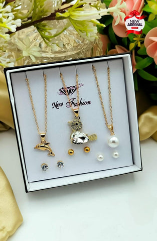 Beautiful Fancy Golden 3 Locket & 3 pair of studs Set