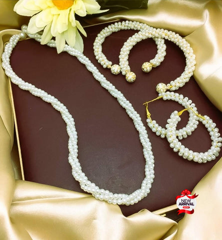 Fancy cute small pearl beeds Set