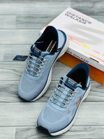 Skechers D’luxe memory foam