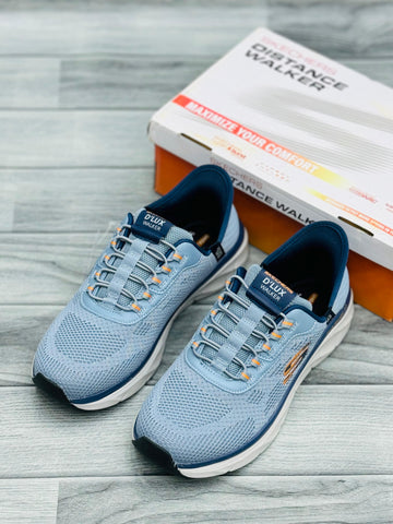 Skechers D’luxe memory foam