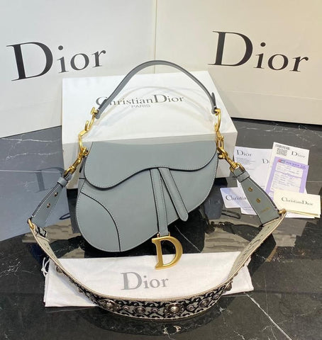 Luxury Christian Dior Hand For Gilrs