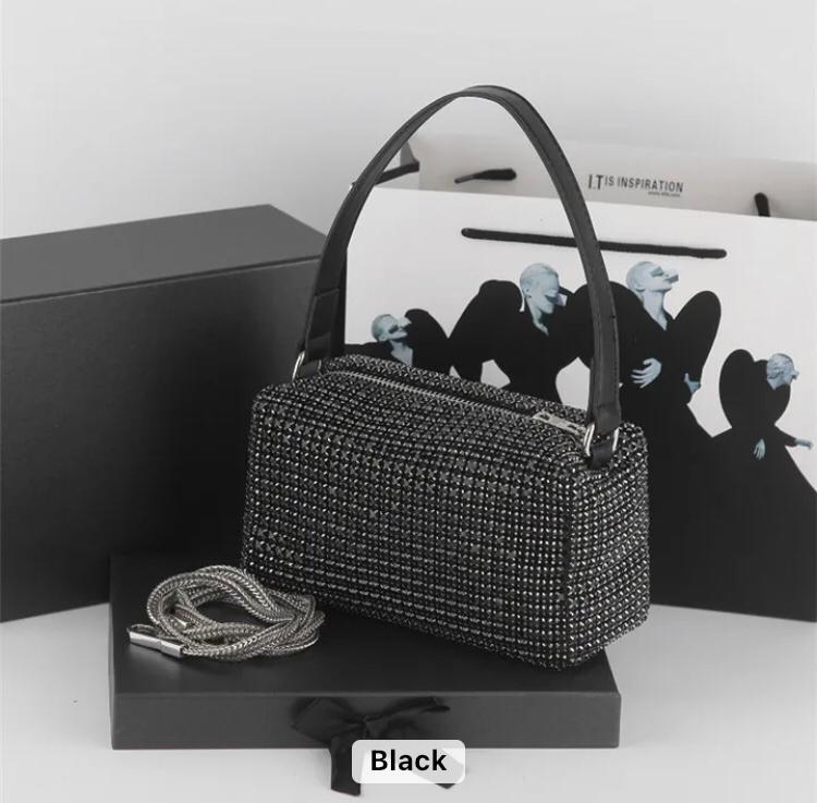 This beautiful Women Luxury Rhinestone Bag