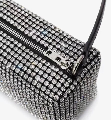 This beautiful Women Luxury Rhinestone Bag