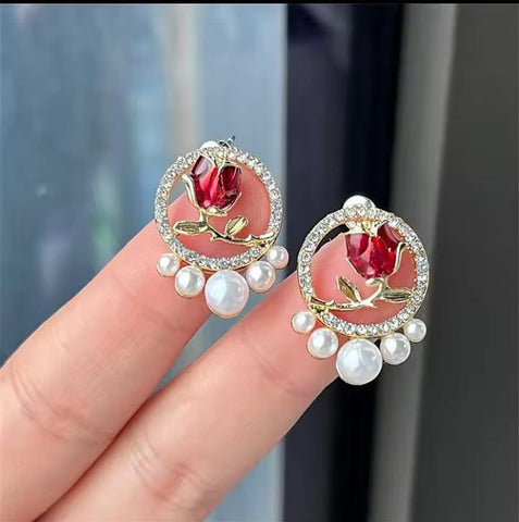 Good Quality Beautiful Earrings Elegant Shape