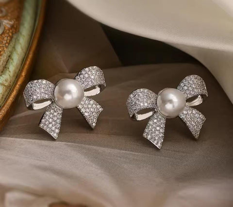 Good Quality Beautiful Earrings Bow With Puls