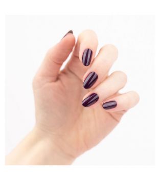 Essence - Pretty Fast Nail Polish 05 Purple Express